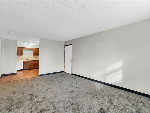 3rd image of 5 Willedrob Rd #16
