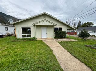815 NE Christian St, Myrtle Creek, OR 97457