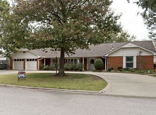 7907 NW Folkstone Way, Lawton, OK 73505