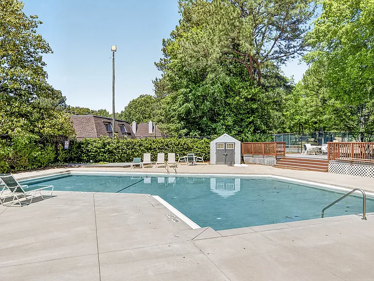 208 Finley Forest Dr — Photo 42