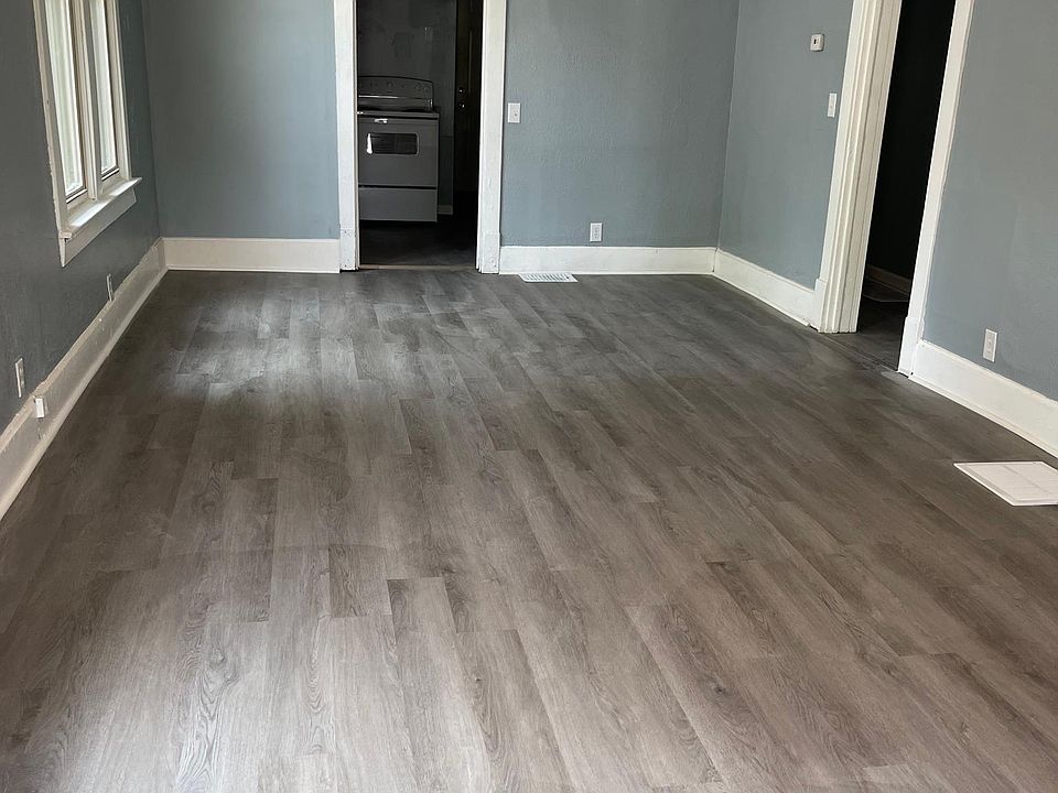 1st image of 1621 S Bedford Ave