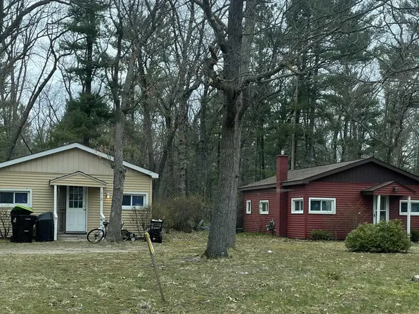 1219 Hannah Ave, Traverse City, MI 49686