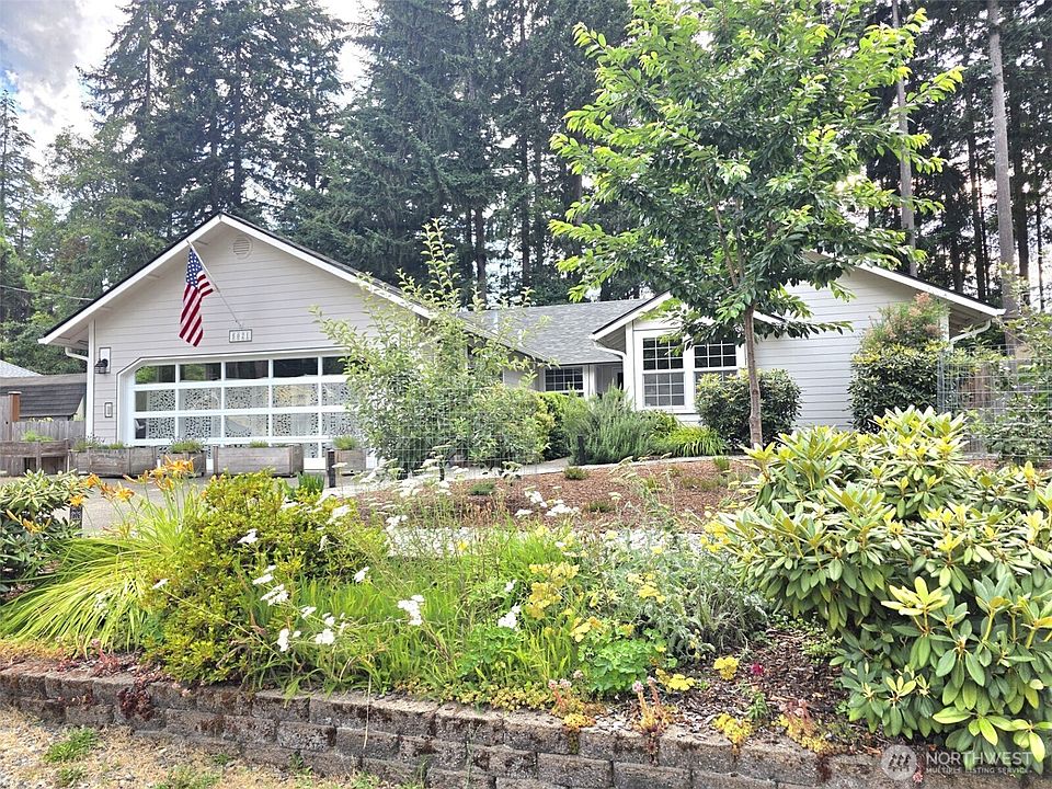 1st image of 5021 Beverly Drive NE