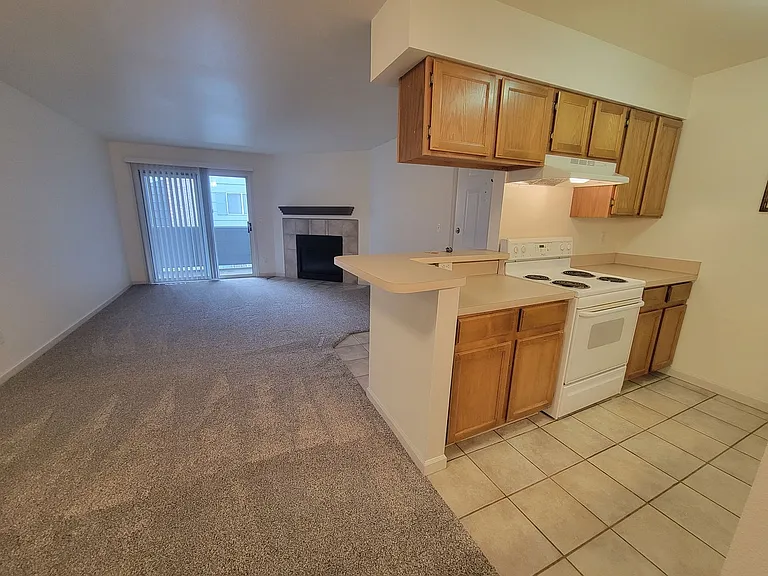 4656 White Rock Cir #5 — Photo 5