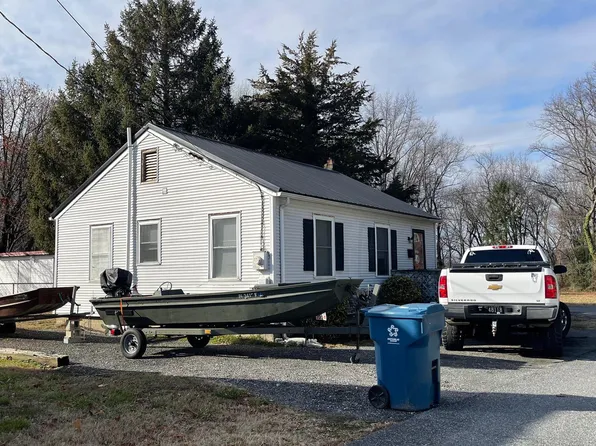 32 & 34 S Mechanic St, Camden Wyoming, DE 19934