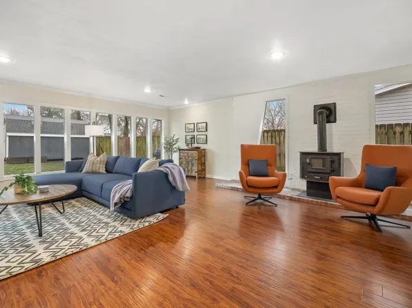 604 NW B St #Id1221860p, Bentonville, AR 72712