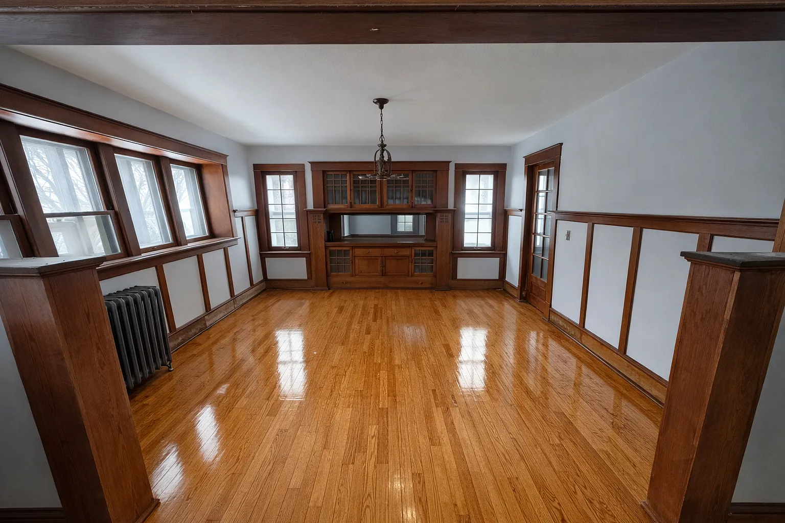5 bed, $3,300 — Photo 4