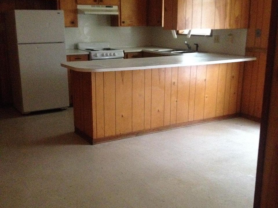 2nd image of 217 Finks Hideaway Rd #B