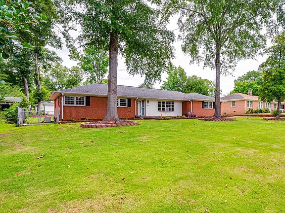 4th image of 217 Navaho Dr