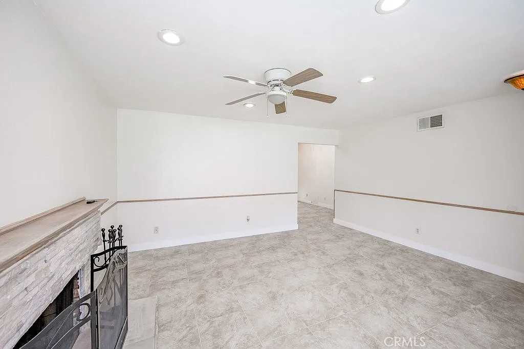 3 bed, 1783 sqft, $4,100 — Photo 4