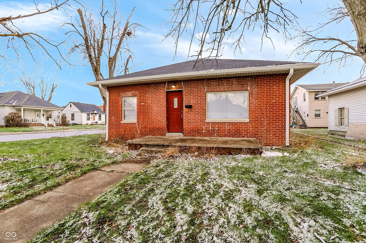 824 W Elm St photo 1