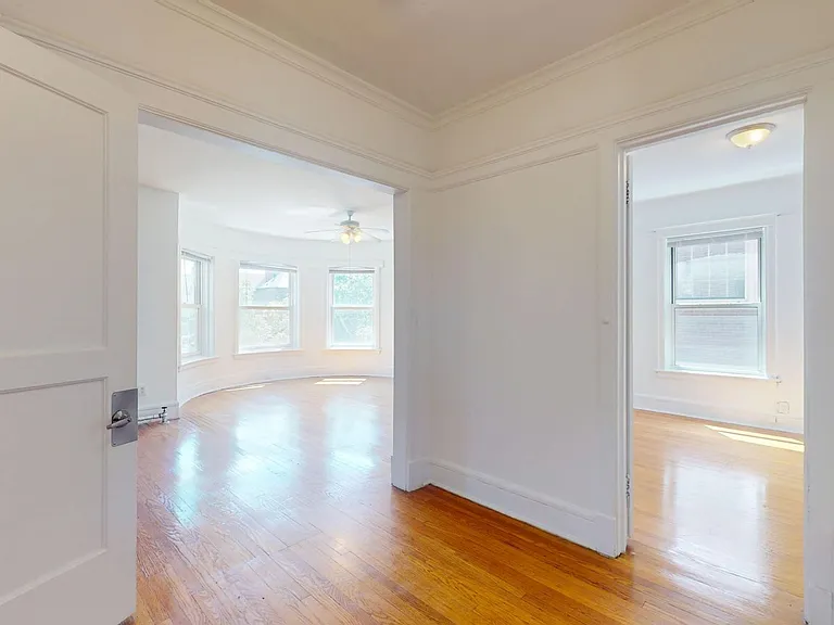 1358 E. 58th Street — Photo 26