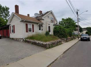 9 Battey St, Putnam, CT 06260