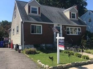 38 Como Rd, Hyde Park, MA 02136