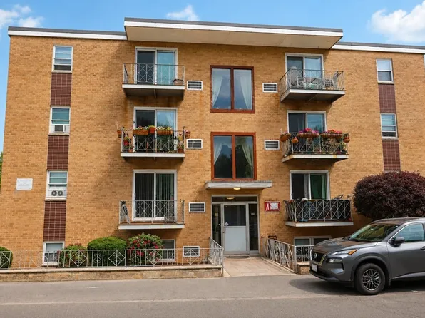 75 Waldemar Ave APT 202, East Boston, MA 02128