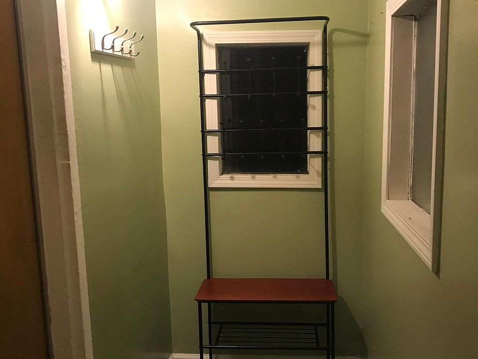 1st image of 5 Primrose Dr