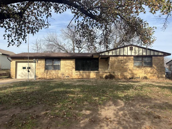 426 W East Ave #W, Kingman, KS 67068