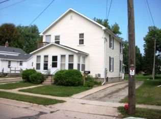 178 E Davis St, Beaver Dam, WI 53916