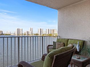 18260 N Bay Rd APT 516, Sunny Isles Beach, FL 33160