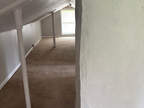 2nd image of 2322 Guthrie Ave
