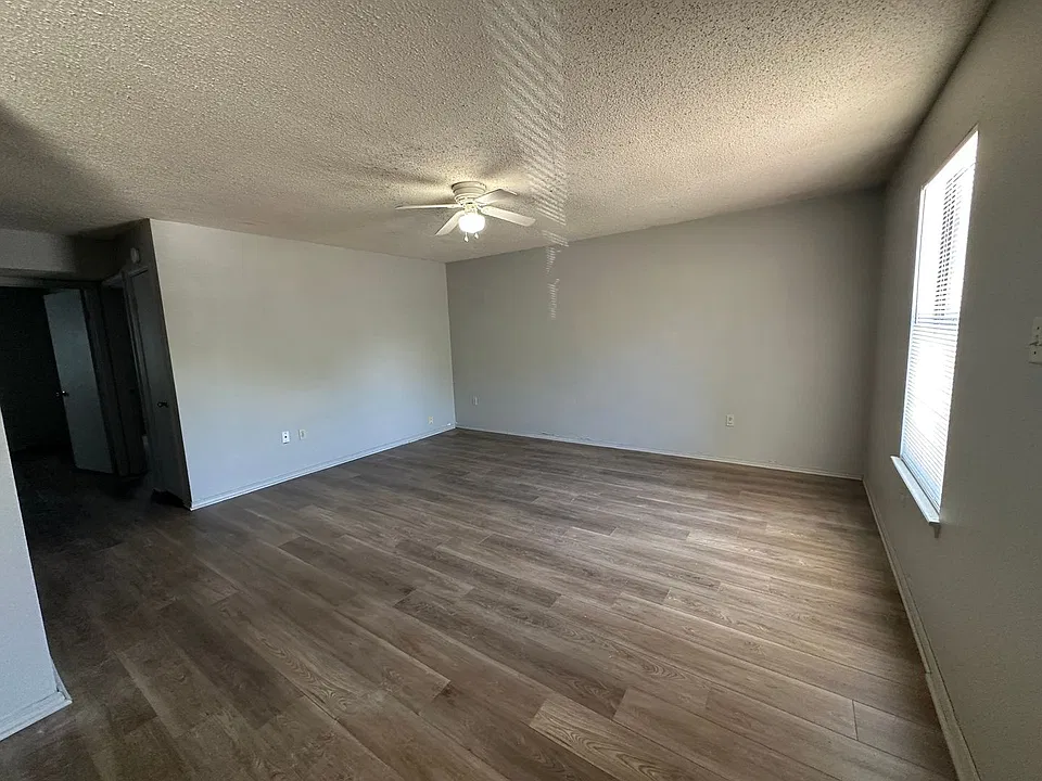 818 Parker Rd