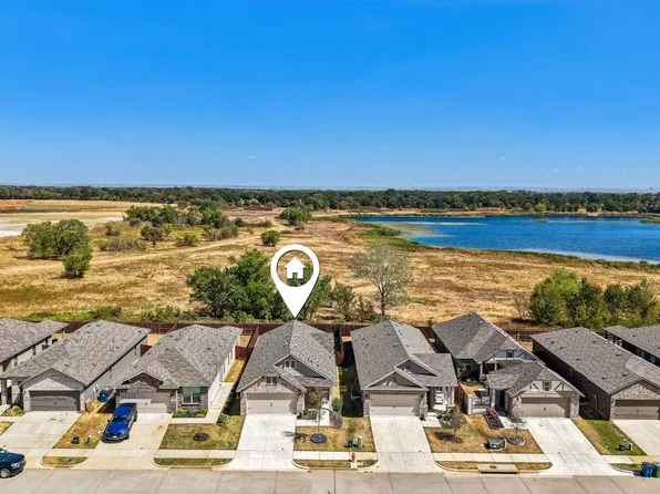 925 King St, Aubrey, TX 76227