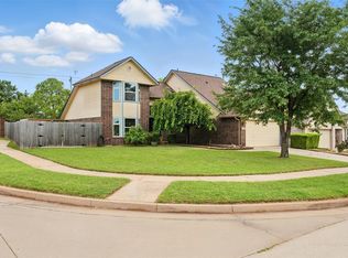 1201 NE 26th St, Moore, OK 73160