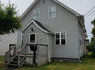 291 16th St, Conneaut, OH 44030