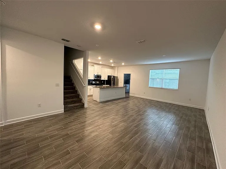 3068 Addison Blvd — Photo 2