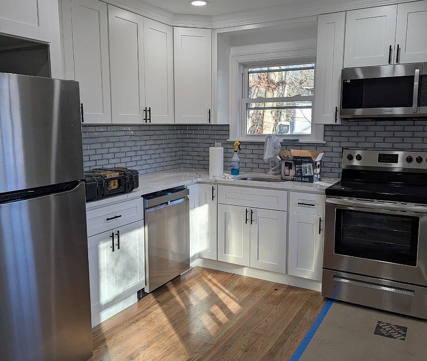 1st image of 392 Clarice Blvd