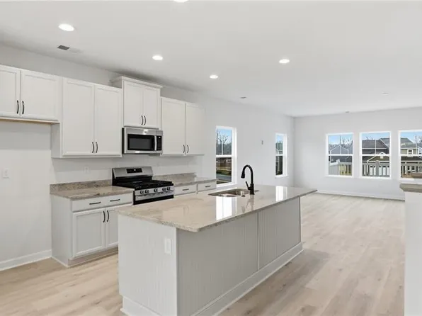 1007 Serene Rd #102, Suffolk, VA 23435