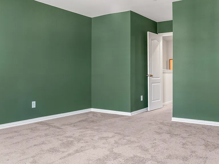 3730 Malibu Dr — Photo 23