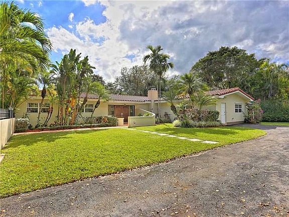 2nd image of 13240 SW 82nd Ave