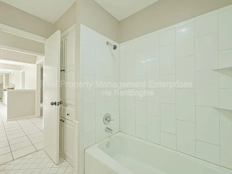 7016 Stonycreek Dr — Photo 20