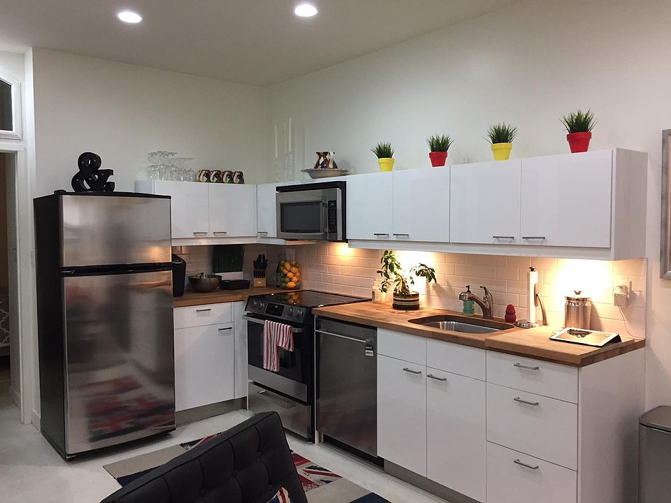 Kitchen Staged
