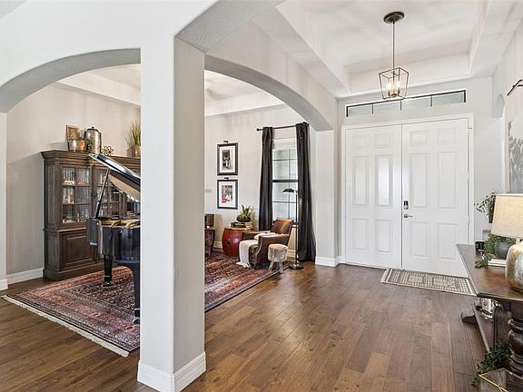 2nd image of 2590 LAKE MANOR DRIVE