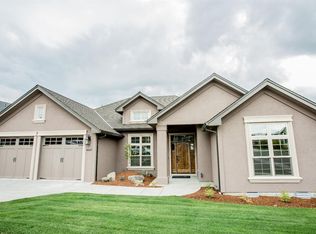 4007 Fieldbrook Ave, Medford, OR 97504