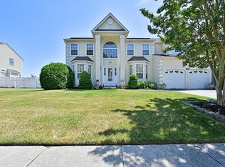 104 Bridle Path Dr, Egg Harbor Township, NJ 08234
