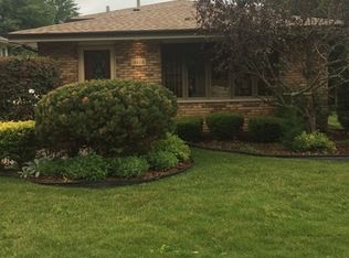 4614 W 143rd St, Crestwood, IL 60445