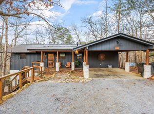435 Hemlock Ln, Sevierville, TN 37876