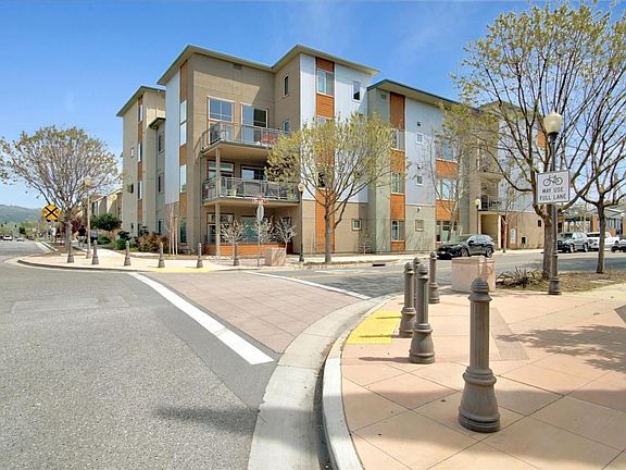2nd image of 17590 Depot St #206