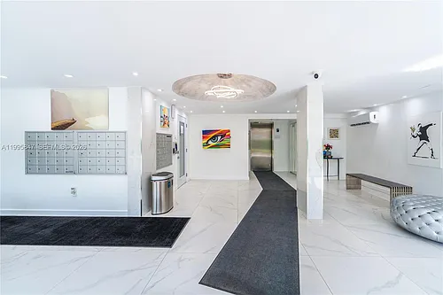 720 Collins Ave #506 Photo 1