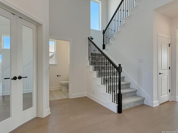 5th image of 164 Annette Drive
