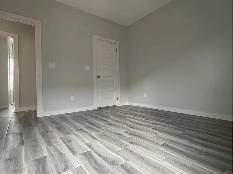 1811 W Ramirez St #4 — Photo 5