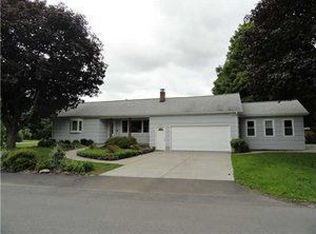 6445 Stevens Rd, Hamburg, NY 14075