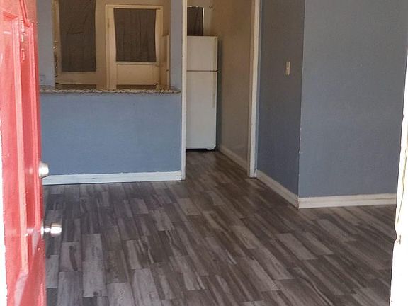 5th image of 1921 Santa Paula Dr APT B