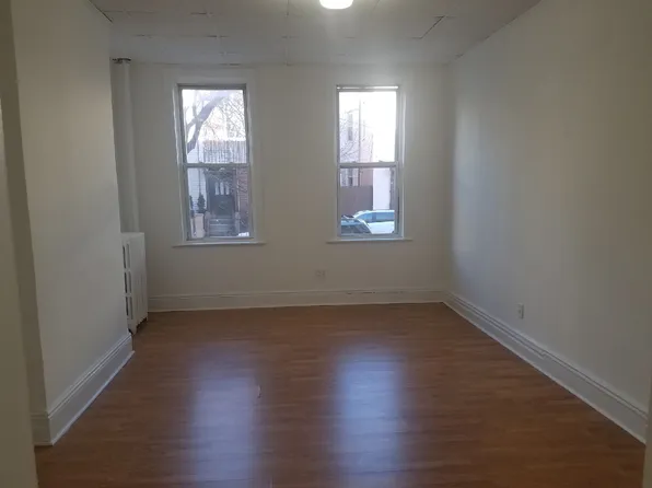 11 Hausman Street image 13 of 19