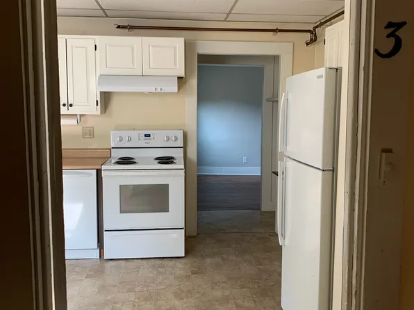 52 Elm St #2, Lebanon, NH 03766