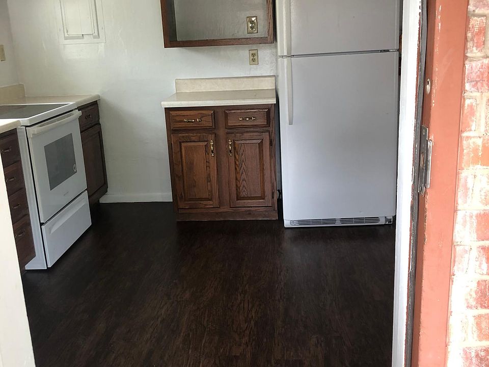 2nd image of 414 S Pugh St #6