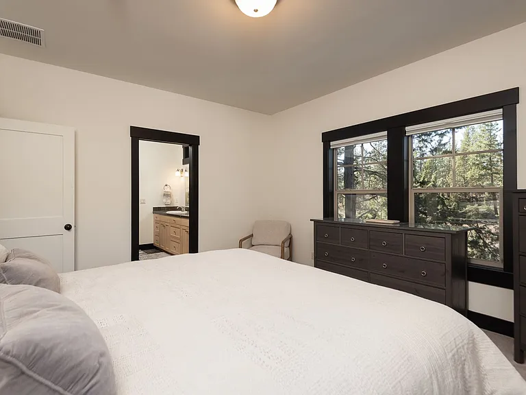 2340 NW Bens Ct — Photo 15